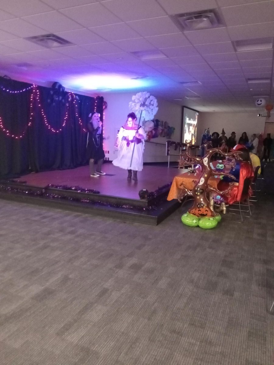  Page Meadors in the Halloween Student Costume Contest 2024